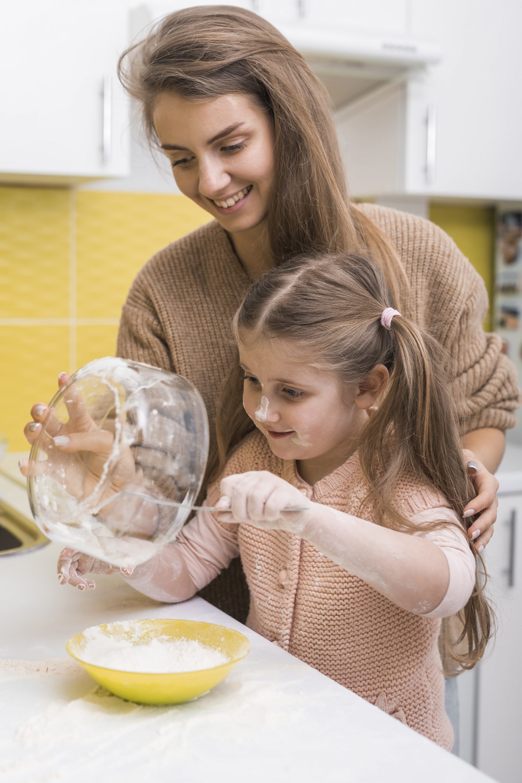 <a href='https://www.freepik.com/photos/mother-daughter'>Mother and daughter photo created by freepik - www.freepik.com</a>